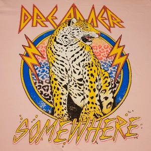 NWT Graphic Tee Pink